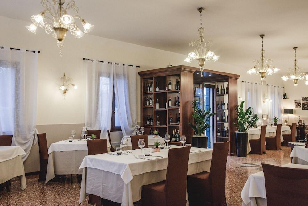 Hotel Alla Villa Fini Доло Екстер'єр фото