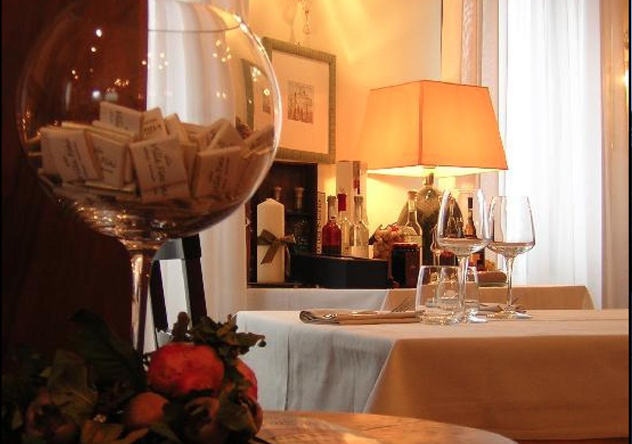 Hotel Alla Villa Fini Доло Екстер'єр фото