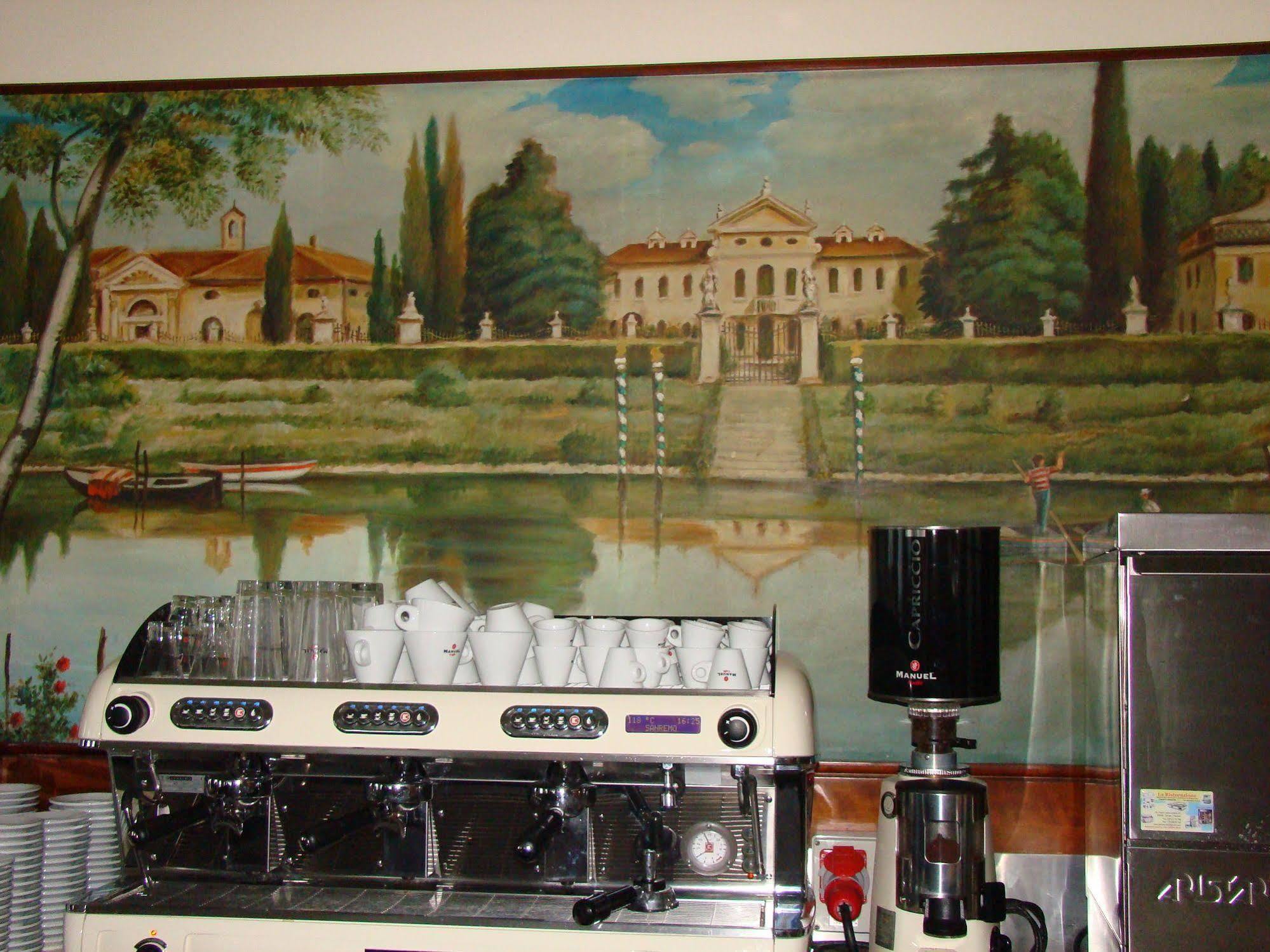 Hotel Alla Villa Fini Доло Екстер'єр фото